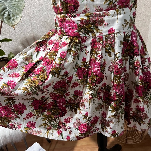 Miss Cherry mini dress 100% cotton floral - Picture 3 of 10